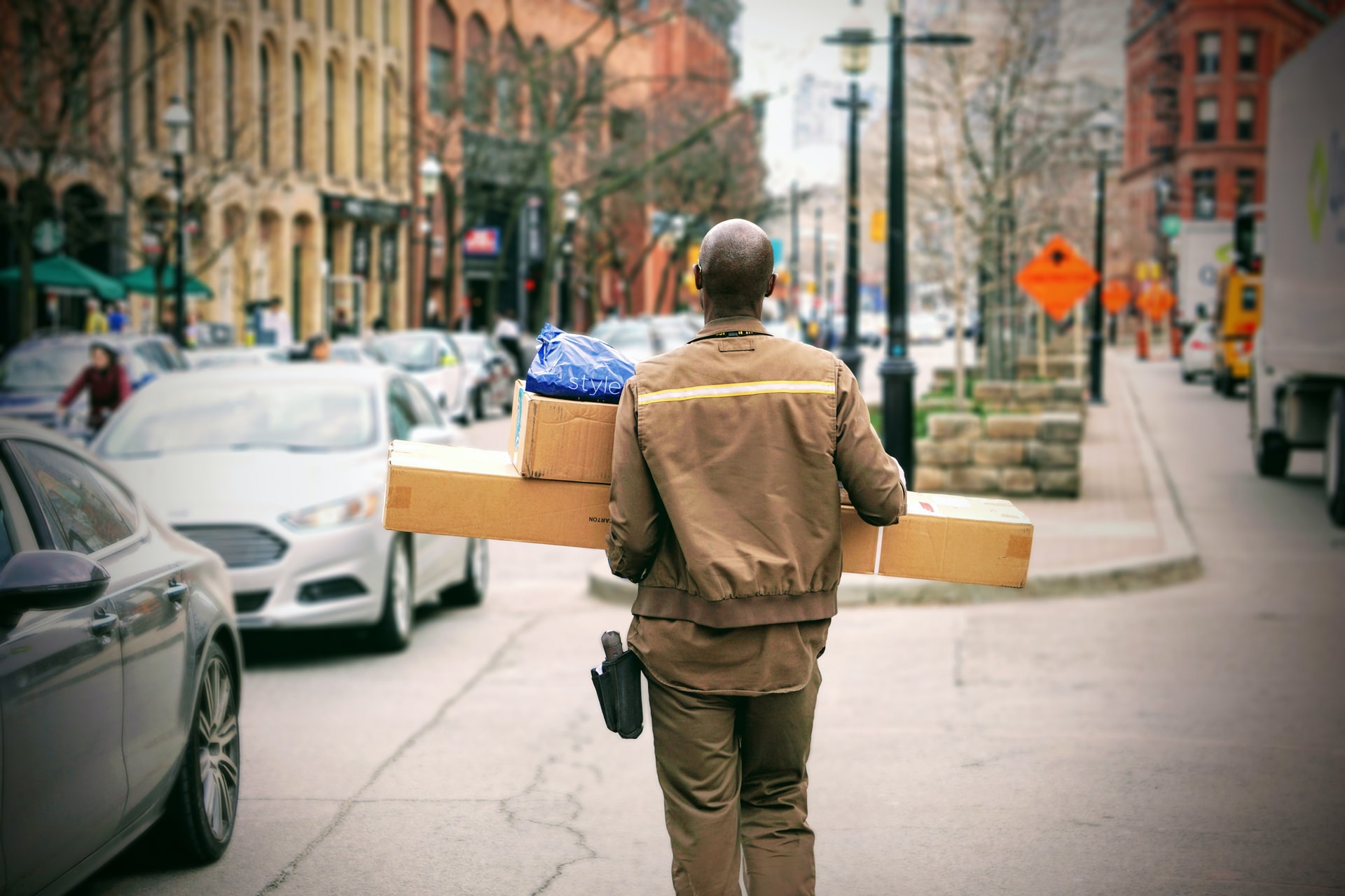 4 Same-Day Delivery Services in Toronto, Ontario